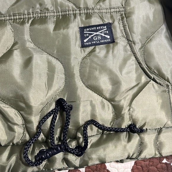 Grunt Style Puffer Sweatshirt - Picture 2 of 6